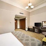 Legacy Ottoman Old 5*