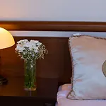מלון Legacy Ottoman Old 5*