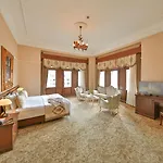 Legacy Ottoman Old מלון 5*