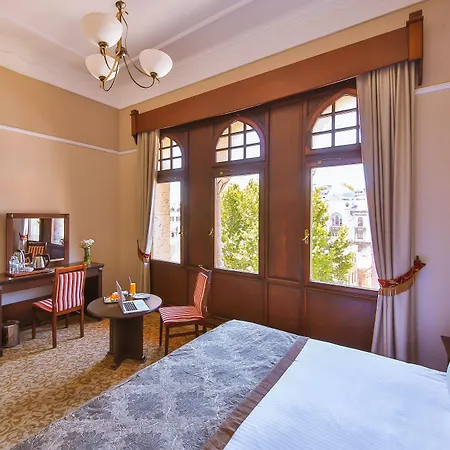 מלון Legacy Ottoman Old 5*